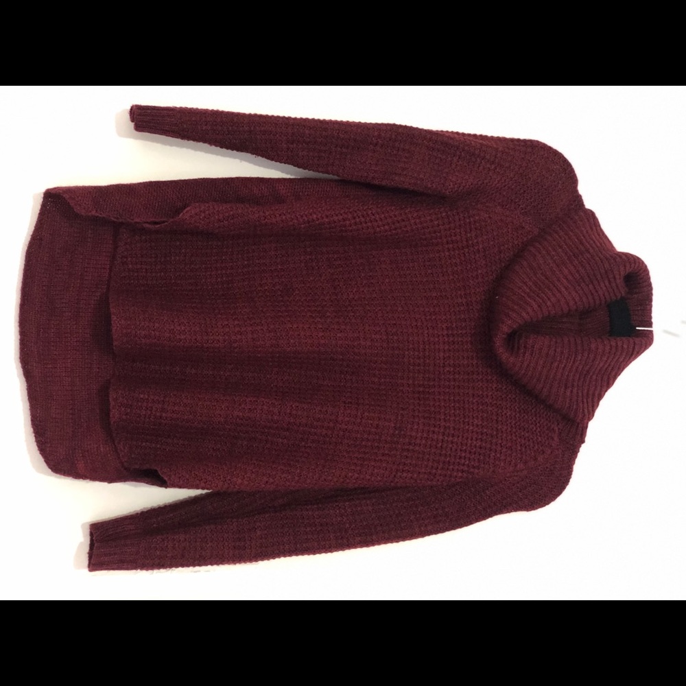 Burgundy knitted sweater